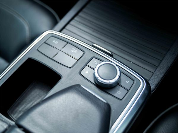 2013 Mercedes-Benz M-Class Wagon W166 ML350 BlueTEC image