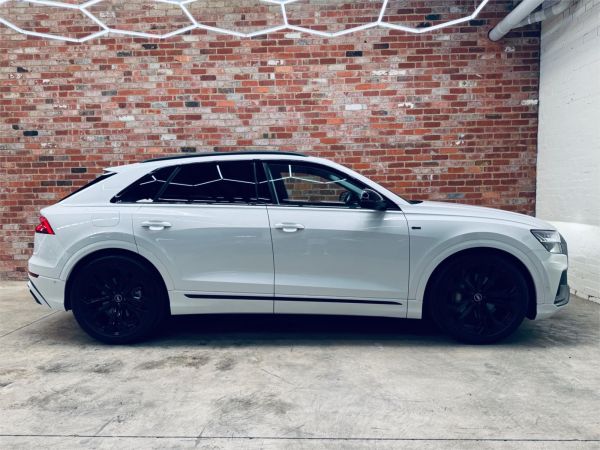 2021 AUDI Q8 4D WAGON 4M MY22 50 TDI QUATTRO S LINE MHEV image