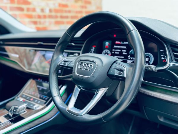 2021 Audi Q8 4M MY22 50 TDI QUATTRO S LINE MHEV image
