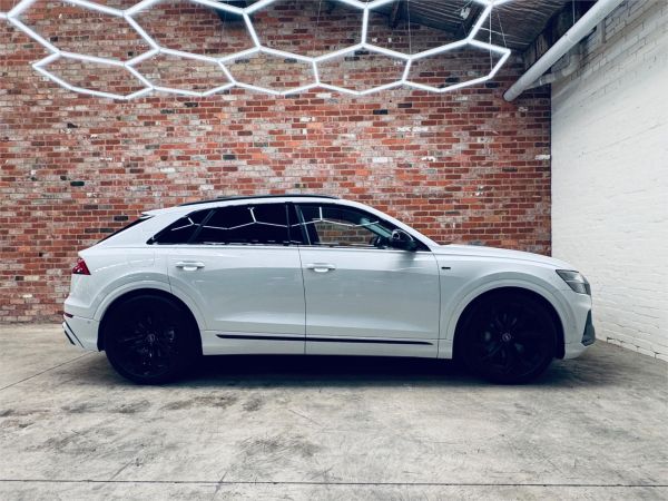 2021 Audi Q8 4M MY22 50 TDI QUATTRO S LINE MHEV image