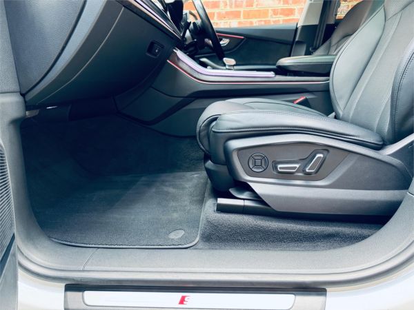 2021 Audi Q8 4M MY22 50 TDI QUATTRO S LINE MHEV image