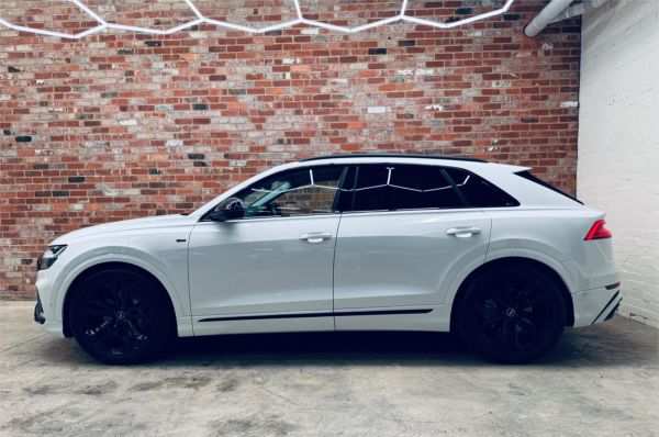 2021 Audi Q8 4M MY22 50 TDI QUATTRO S LINE MHEV image