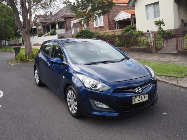 2012 HYUNDAI i30 5D HATCHBACK GD ACTIVE image