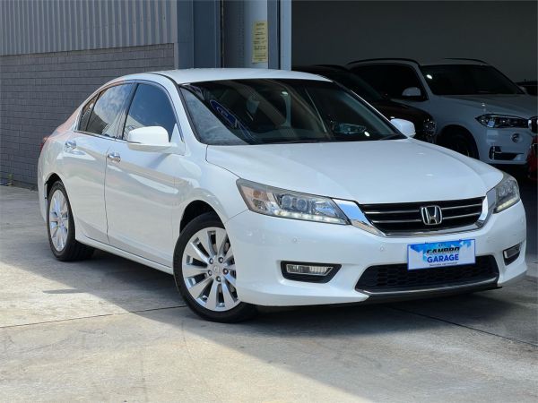2014 HONDA ACCORD 4D SEDAN 60 VTi-S image