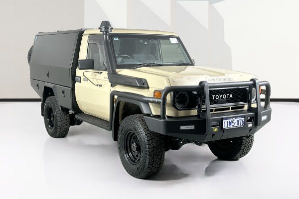 2025 Toyota LANDCRUISER 70 SERIES LC79 GXL + DIFF LOCKS VDJL79R 4X4 image