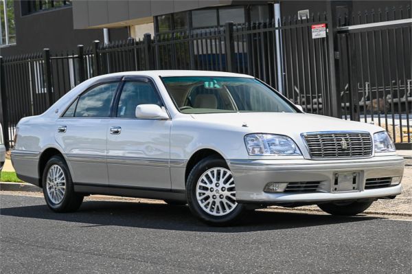 2000 Toyota Crown Sedan JZS175 Royal Saloon image