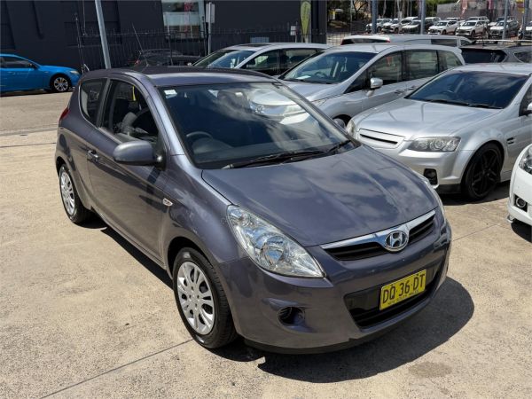 2011 HYUNDAI i20 3D HATCHBACK PB MY12 ACTIVE image