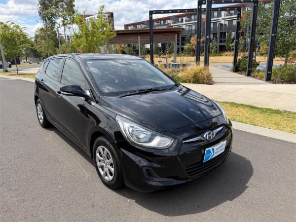 2013 HYUNDAI ACCENT 5D HATCHBACK RB2 ACTIVE image