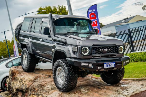 2023 Toyota Landcruiser GXL Manual 4x4 image