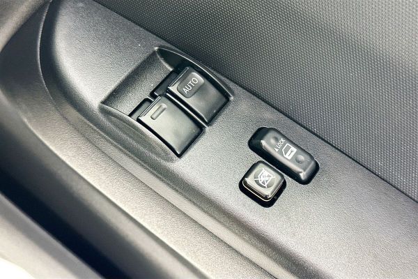 2012 Toyota HIACE COMMUTER KDH223R MY12 UPGRADE ELWB High Roof image