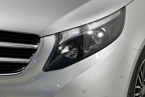 2018 Mercedes-Benz V 220 d MWB 447 MY17 image