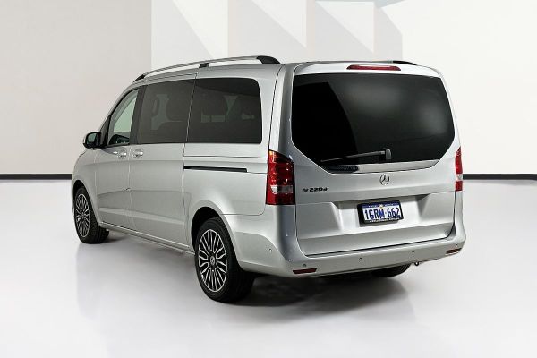 2018 Mercedes-Benz V 220 d MWB 447 MY17 image