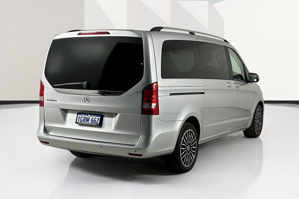 2018 Mercedes-Benz V 220 d MWB 447 MY17 image