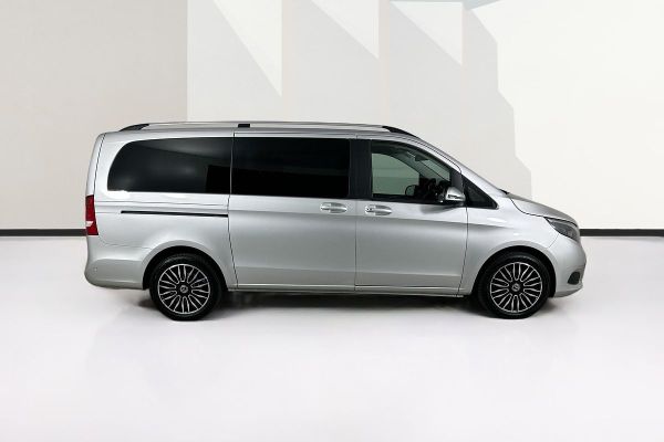 2018 Mercedes-Benz V 220 d MWB 447 MY17 image