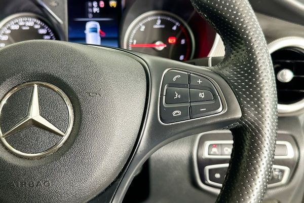 2018 Mercedes-Benz V 220 d MWB 447 MY17 image