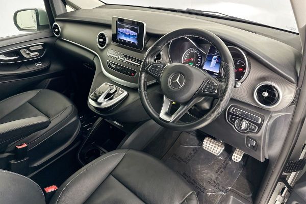 2018 Mercedes-Benz V 220 d MWB 447 MY17 image