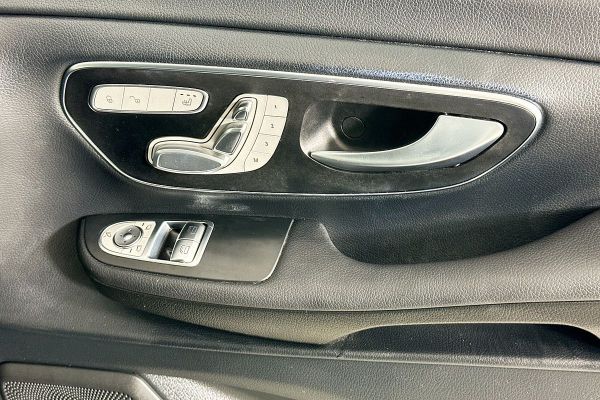 2018 Mercedes-Benz V 220 d MWB 447 MY17 image