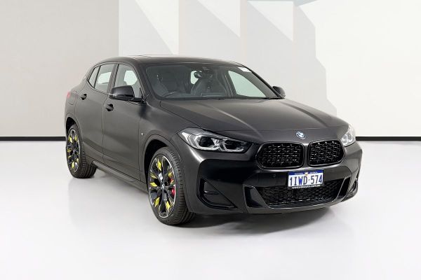 2023 BMW X2 M35i EDITION GOLDPLAY F39 image