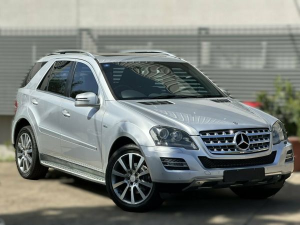 2011 Mercedes-Benz ML300 CDI 164 MY11 Grand Edition (4x4) Silver 7 Speed Automatic G-Tronic Wagon image