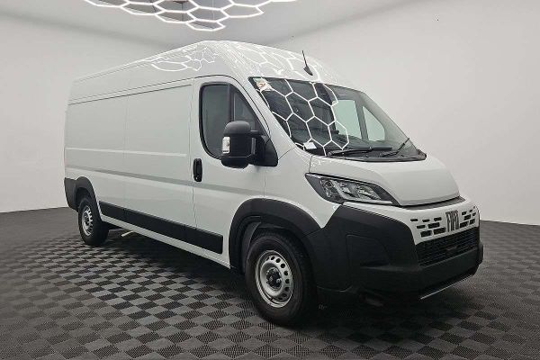 2025 Fiat Ducato Series 2 LWB Mid Roof image