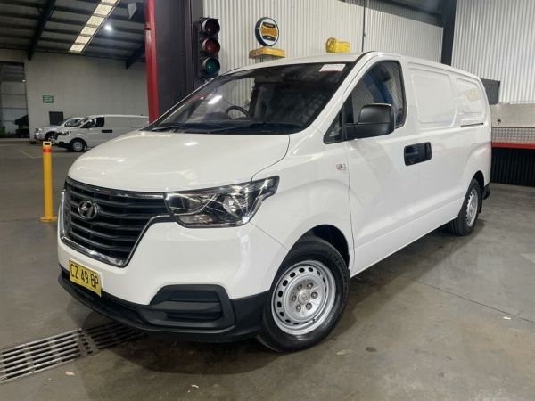 2020 Hyundai iLOAD TQ4 MY20 3S Twin Swing White 5 Speed Automatic Van image