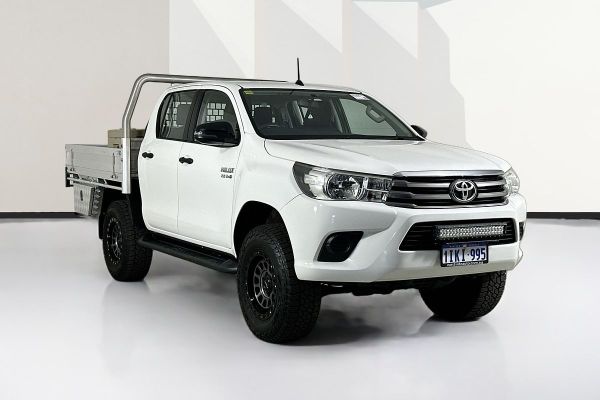 2017 Toyota HILUX SR (4x4) GUN126R 4X4 image