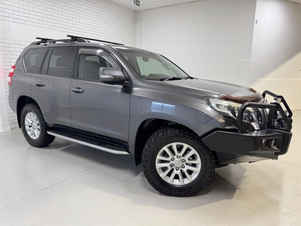 2014 TOYOTA LANDCRUISER 4D WAGON KDJ150R MY14 PRADO VX (4x4) image