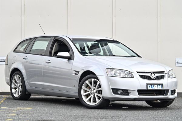 2010 Holden Berlina Wagon VE II International image