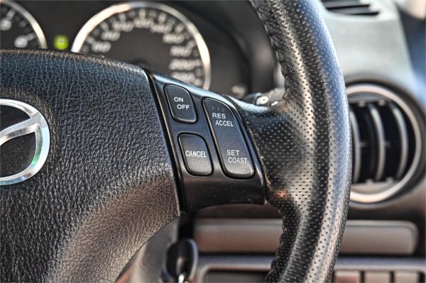 2004 Mazda 6 Hatchback GG1031 MY04 Luxury Sports image