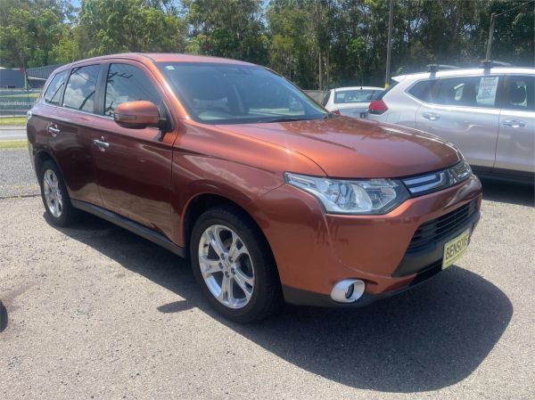 2012 MITSUBISHI OUTLANDER 4D WAGON ZJ ASPIRE (4x4) image