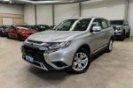 Image for 2020 MITSUBISHI OUTLANDER 4D WAGON ZL MY21 ES 7 SEAT (2WD)