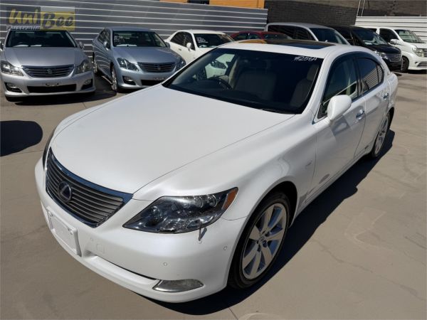 2007 Lexus LS600h Sedan UVF45 Hybrid image
