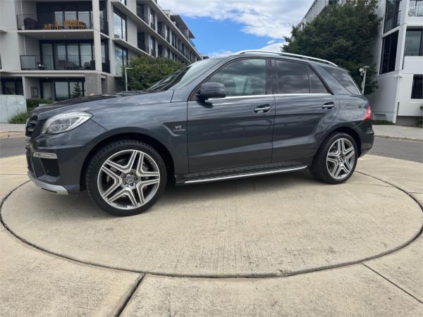 2014 Mercedes-Benz M-Class Wagon W166 ML63 AMG image