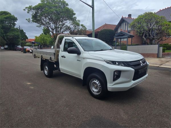 2019 MITSUBISHI TRITON C/CHAS MR MY19 GLX image