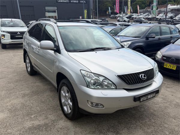 2004 LEXUS RX330 4D WAGON MCU38R SPORTS image