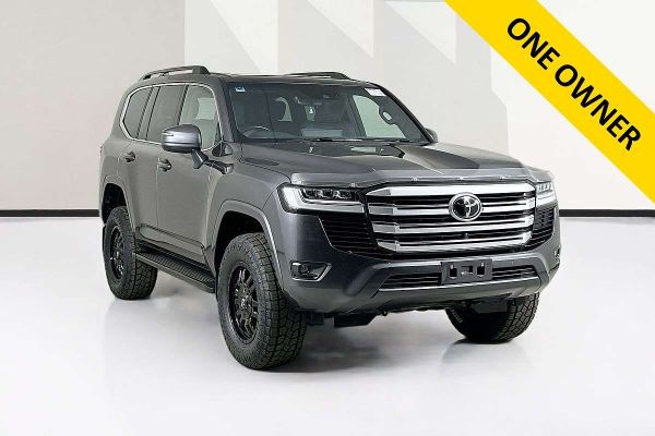 2023 Toyota LANDCRUISER LC300 VX (4x4) FJA300R image