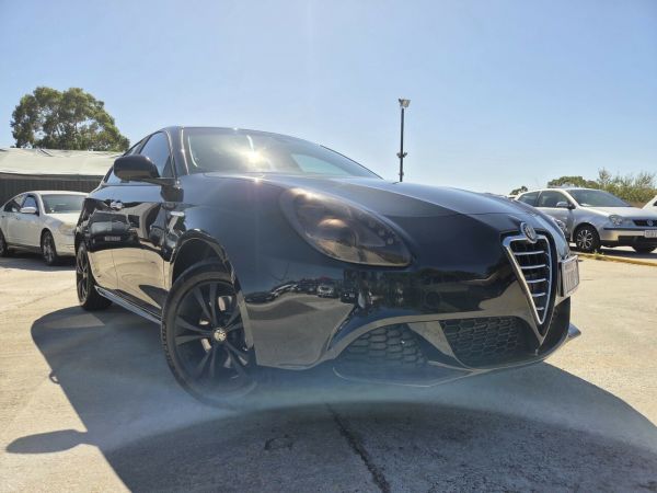 2014 Alfa Romeo Giulietta Series 0 MY13 Progression TCT Black 6 Speed Sports Automatic Dual Clutch image