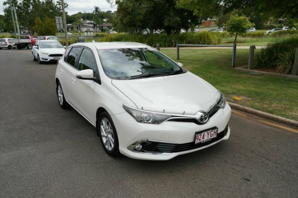 2018 Toyota Corolla Mzea12R Ascent Sport White Continuous Variable Hatchback image