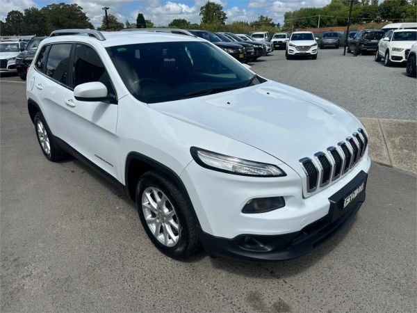 2014 Jeep Cherokee Wagon KL Longitude image