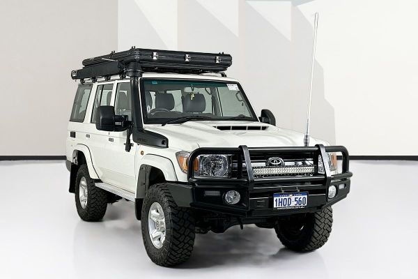 2020 Toyota LANDCRUISER GXL (4x4) VDJ76R image