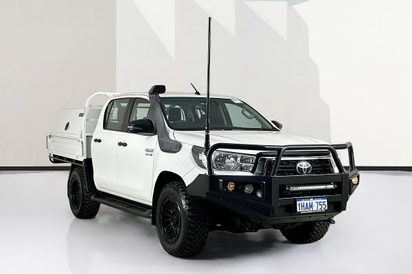 2020 Toyota HILUX SR (4x4) GUN126R MY19 UPGRADE 4X4 image
