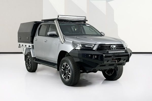 2021 Toyota HILUX SR5 + PREMIUM INTERIOR (4x4) GUN126R 4X4 image
