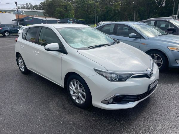 2018 TOYOTA COROLLA 5D HATCHBACK ZRE182R MY17 ASCENT SPORT image