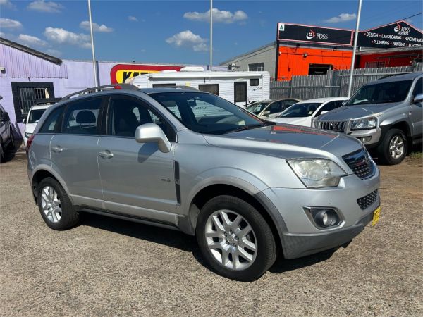2012 HOLDEN CAPTIVA 4D WAGON CG MY12 5 (FWD) image