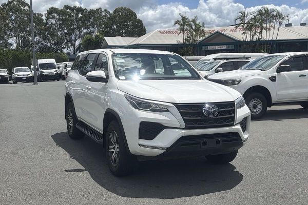 2023 Toyota Fortuner GX GUN156R image