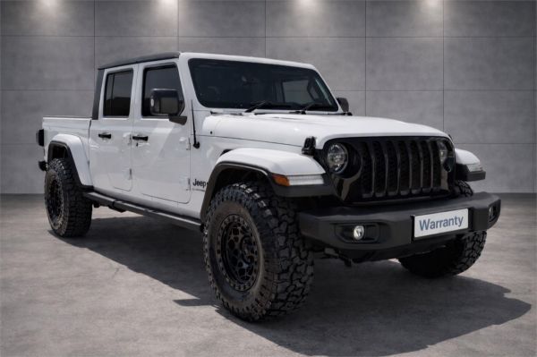 2021 Jeep Gladiator Utility JT MY21 V2 Night Eagle image