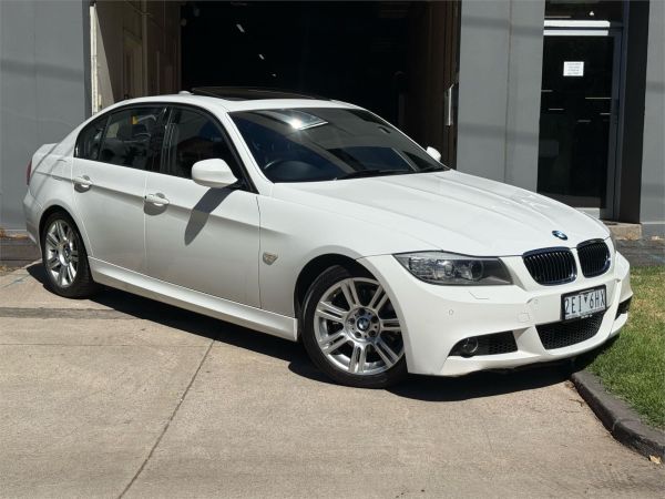 2010 BMW 3 Series Sedan E90 MY10 325i image