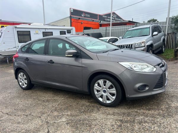 2011 FORD FOCUS 5D HATCHBACK LW AMBIENTE image