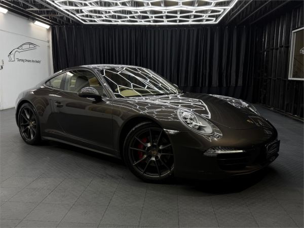 2013 Porsche 911 Coupe 991 Carrera 4S image