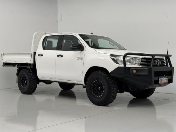 2018 TOYOTA HILUX DUAL C/CHAS GUN126R MY17 SR (4x4) image